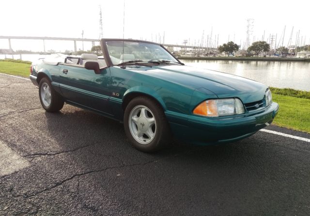 1993 Ford Mustang LX CONVERTIBLE - photo 2