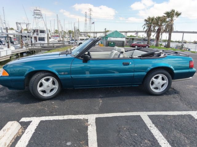 1993 Ford Mustang LX CONVERTIBLE - photo 2