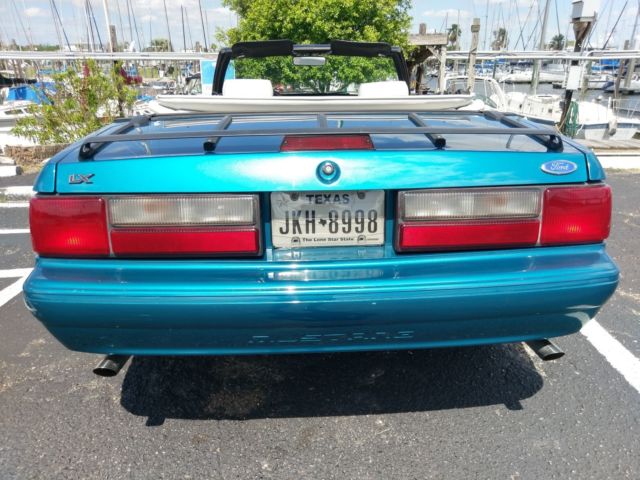 1993 Ford Mustang LX CONVERTIBLE - photo 4
