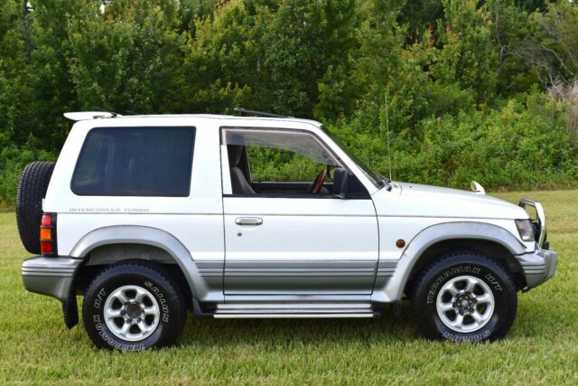 1993 Mitsubishi Montero - photo 3