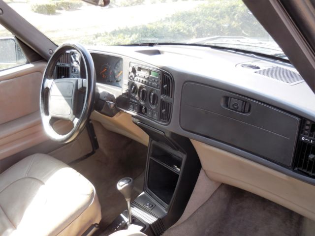 1993 Saab 900 S Convertible 2-Door - photo 3