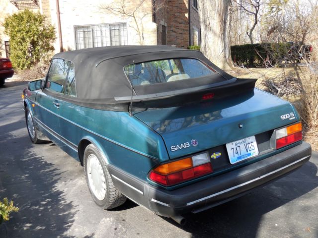 1993 Saab 900 S Convertible 2-Door - photo 9