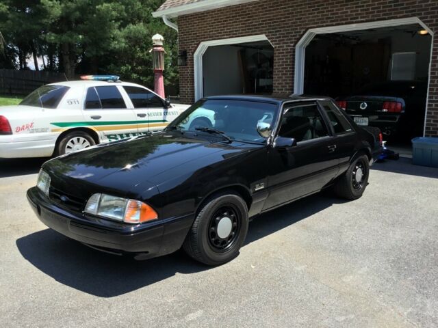 1993 Ford Mustang - photo 2