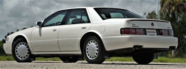 1993 Cadillac Seville STS - photo 11