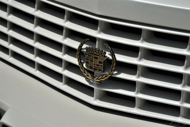 1993 Cadillac Seville STS - photo 4