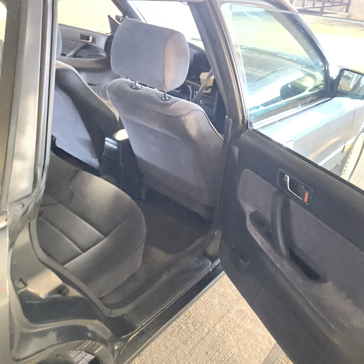 1993 Subaru Legacy L - photo 10