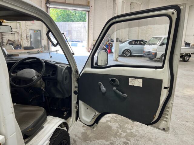 1993 Suzuki Carry 4x4 with Axle an Diff Locks plus AC and US Title - photo 12