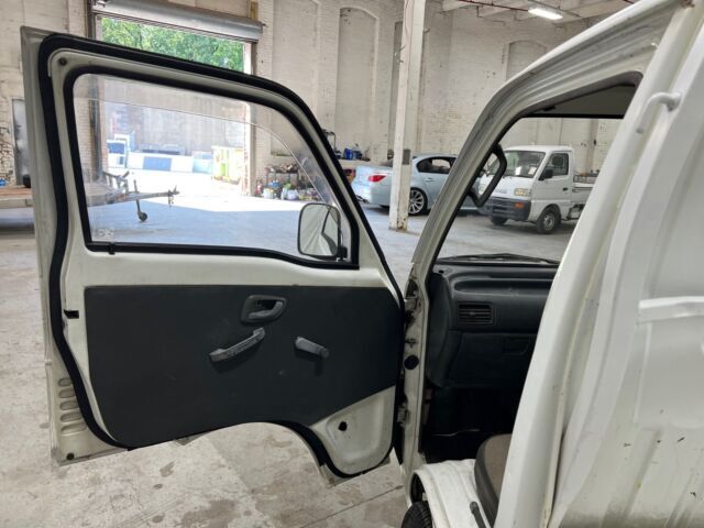 1993 Suzuki Carry 4x4 with Axle an Diff Locks plus AC and US Title - photo 9