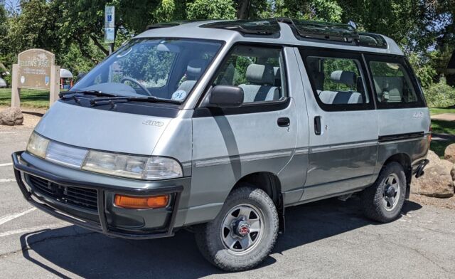 1993 TownAce 4x4 LiteAce 3Y Mini-van Adventure Overlander 1993 Toyota TownAce