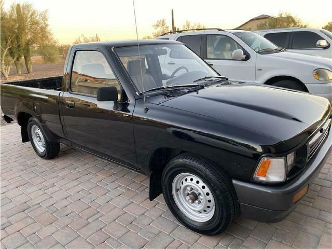 1993 Toyota 2WD Pickups 1 Owner **100k miles** 1993 Toyota 2WD Pickups 100k mi