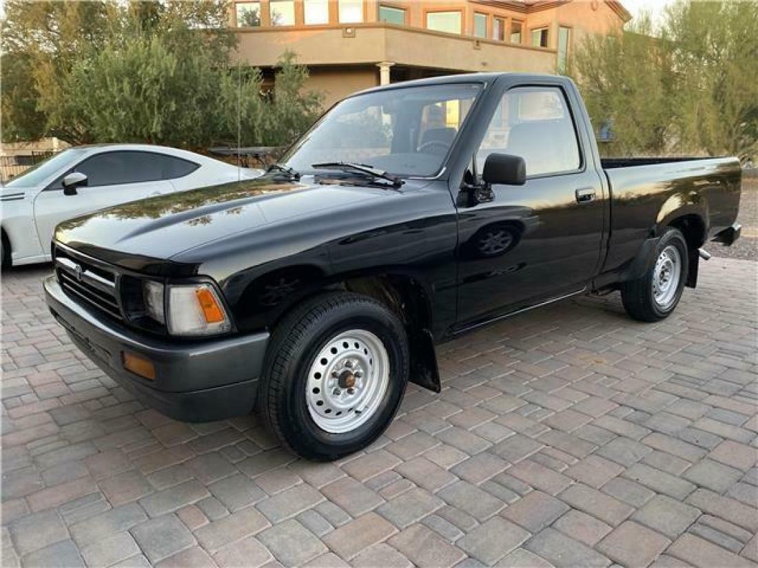 1993 Toyota 2WD Pickups 100k mi - photo 3
