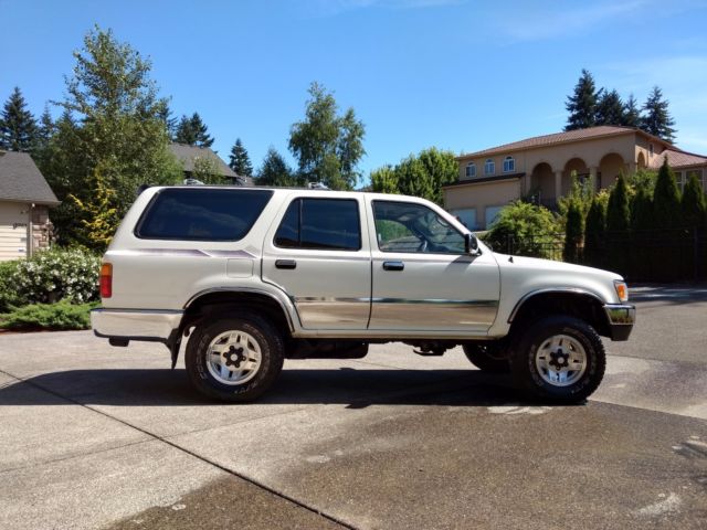 1993 Toyota 4Runner sr5 - photo 6