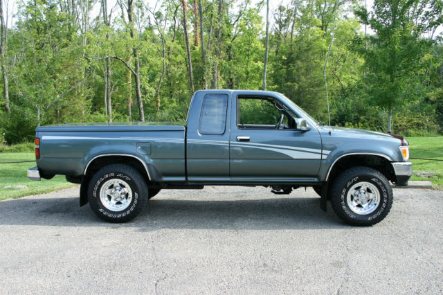 1993 Toyota Other 4x4 SR5 Xtra Cab Pickup - photo 2