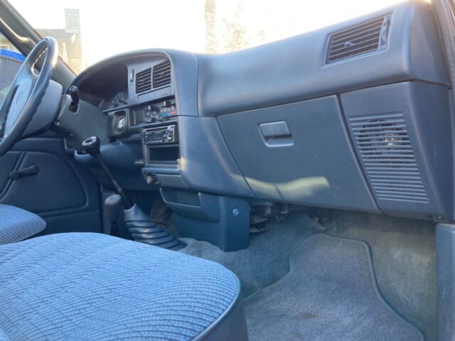 1993 Toyota Hilux - photo 3
