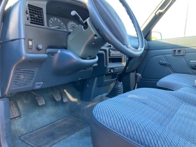 1993 Toyota Hilux - photo 4