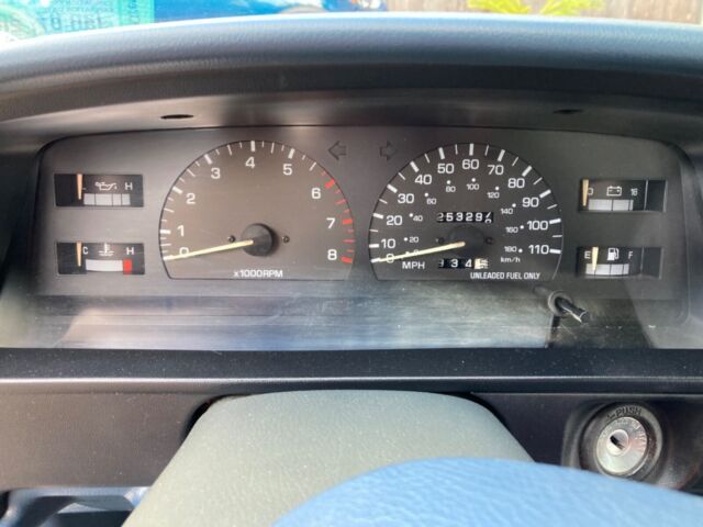 1993 Toyota Hilux - photo 6