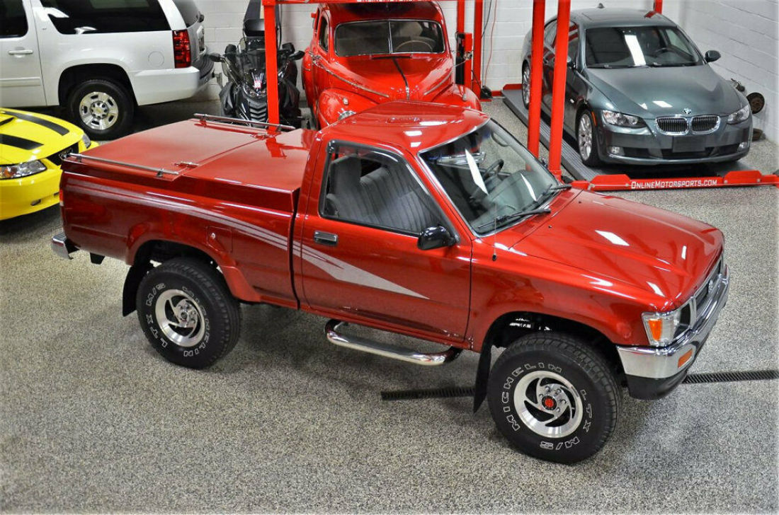 1993 TOYOTA 4X4 SHORT BED PICKUP 22R-E LIKE SR5 FJ40 FJ60 LAND CRUISER TUNDRA !! 1993 Toyota 4WD Pickups Std Bed DLX 5-Speed 4WDemand