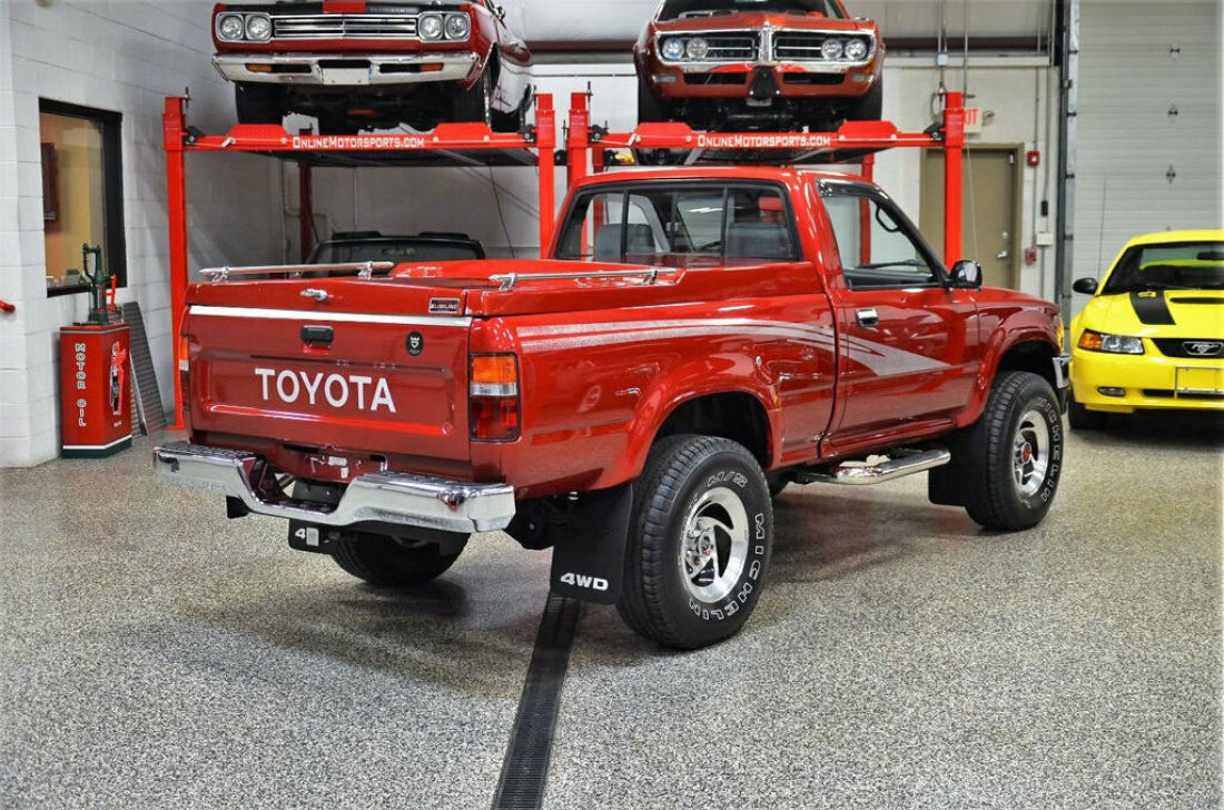 1993 Toyota 4WD Pickups Std Bed DLX 5-Speed 4WDemand - photo 11