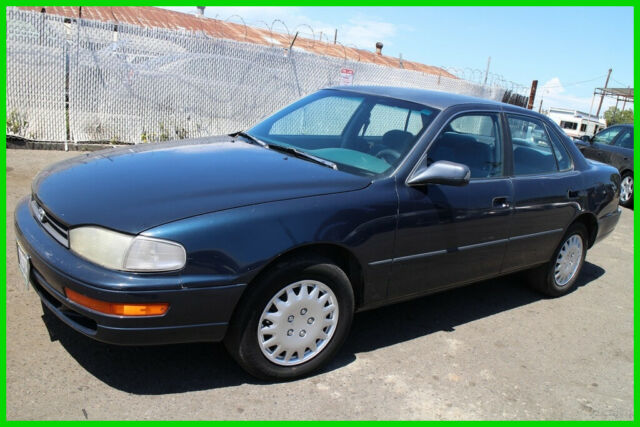 1993 Toyota Camry Automatic 6 Cylinder No Reserve 1993 Toyota Camry LE V6