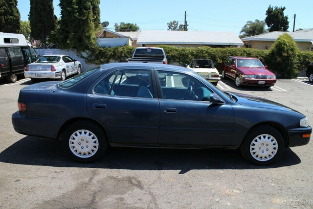 1993 Toyota Camry LE V6 - photo 6