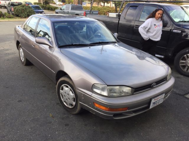 1993 Toyota Camry - photo 2