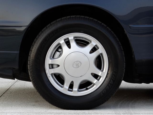 1993 Toyota Camry LE - photo 8