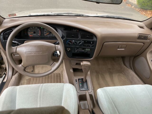 1993 Toyota Camry LE - photo 13