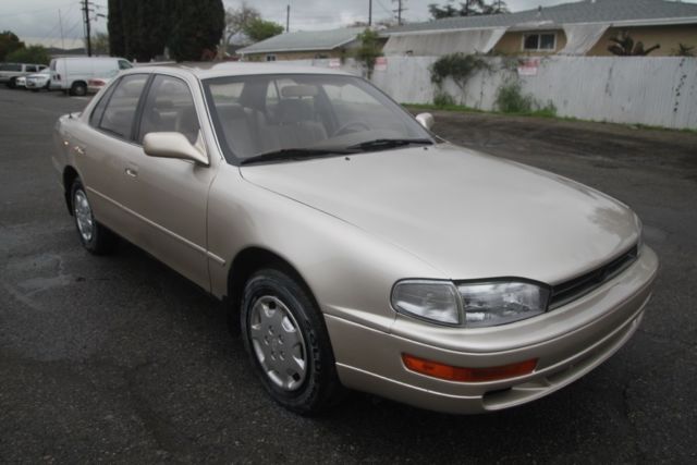 1993 Toyota Camry LE 95K Low Miles Automatic 4 Cylinder NO RESERVE 1993 Toyota Camry LE Sedan 4-Door