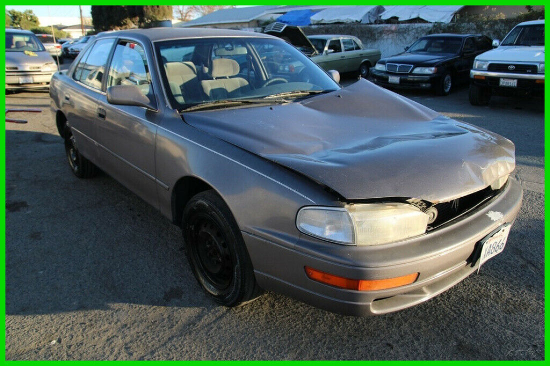 1993 Toyota Camry LE