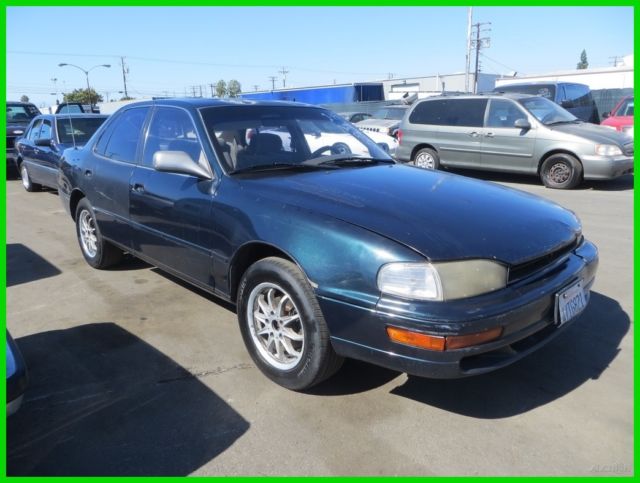 1993 Toyota Camry LE Used 2.2L I4 16V Automatic Sedan NO RESERVE 1993 Toyota Camry LE