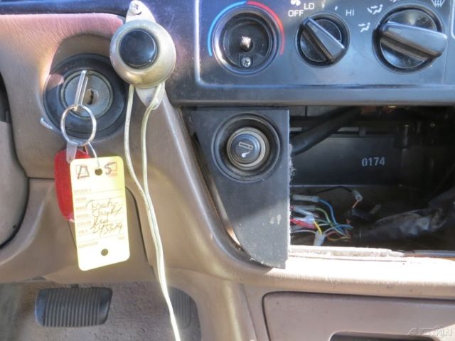 1993 Toyota Camry LE - photo 12