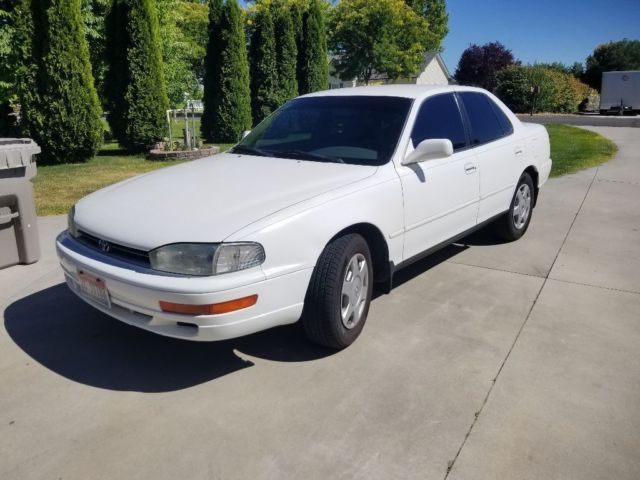 1993 Toyota Camry Le - photo 2