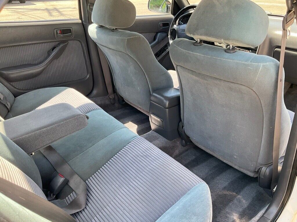 1993 TOYOTA Camry SE - photo 8