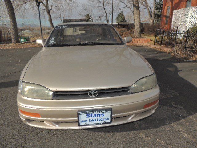 1993 Toyota Camry XLE - photo 2
