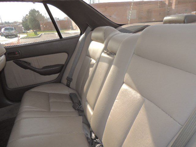 1993 Toyota Camry XLE - photo 9