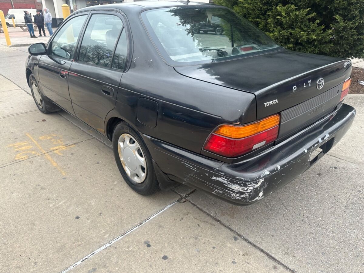 1993 Toyota Corolla - photo 3
