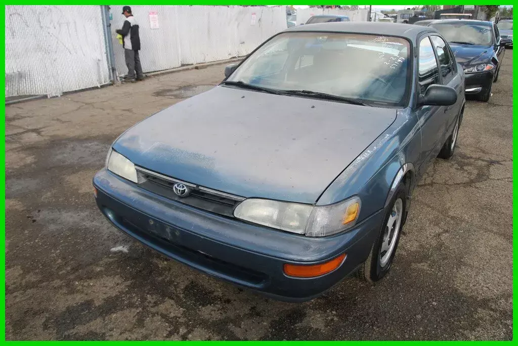 1993 Toyota Corolla DX 1.8 L 4 Cylinder Automatic NO RESERVE 1993 Toyota Corolla DX