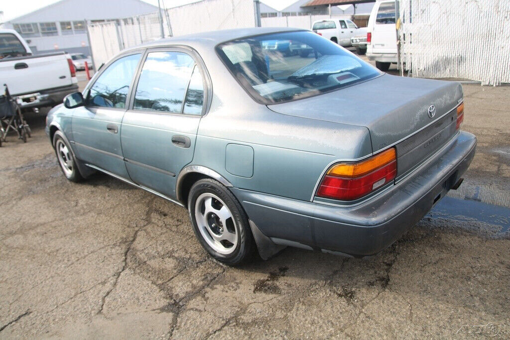 1993 Toyota Corolla DX - photo 4