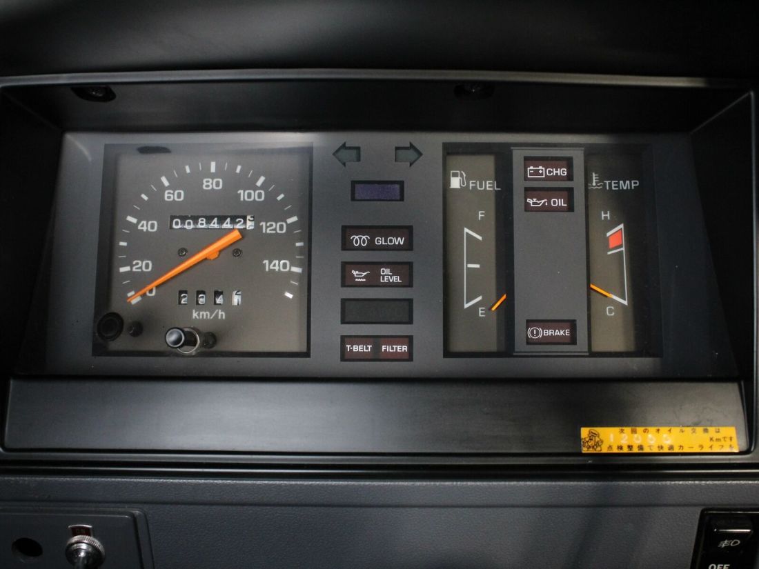 1993 Toyota HiAce - photo 13