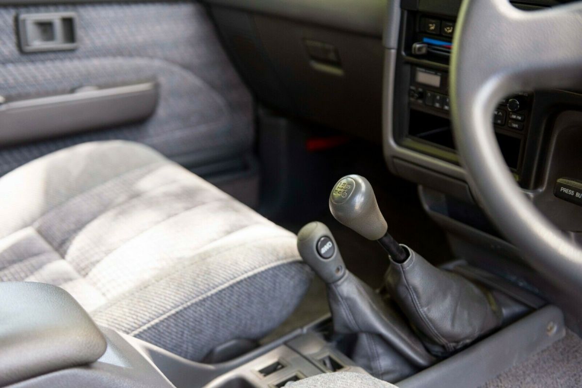 1993 Toyota 4Runner Hilux Surf - photo 10
