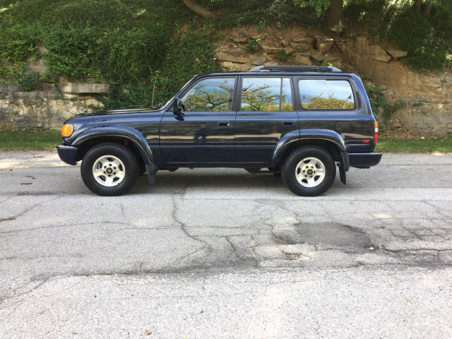 1993 Toyota Land Cruiser Base AWD 4dr SUV - photo 3