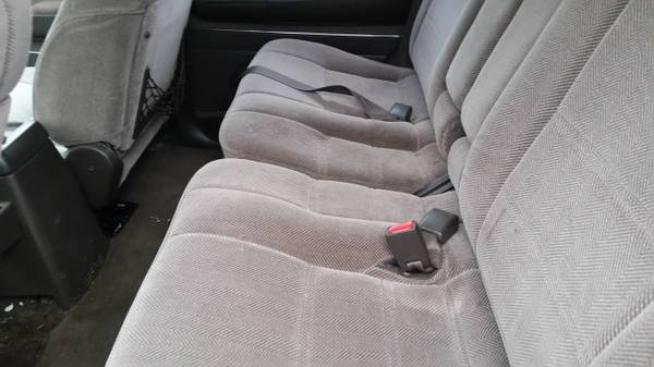 1993 Toyota Land Cruiser Base Sport Utility 4-Door - photo 10