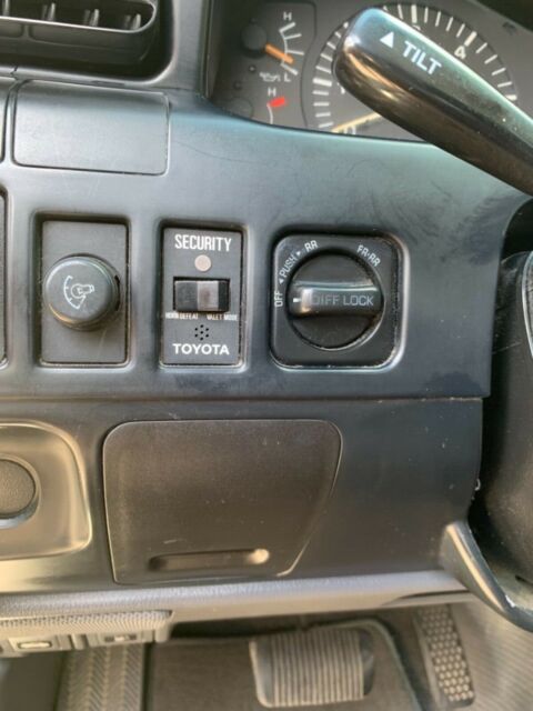 1993 Toyota Land Cruiser - photo 11