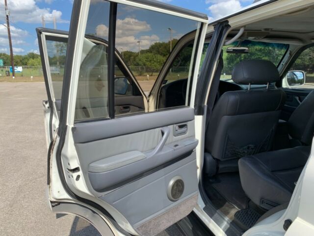 1993 Toyota Land Cruiser - photo 13