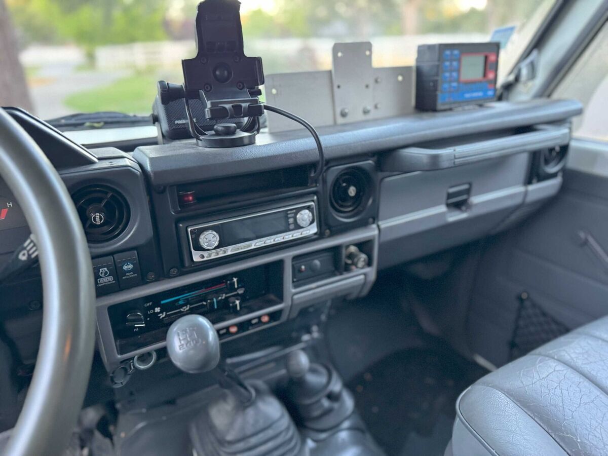 1993 Toyota Land Cruiser - photo 9