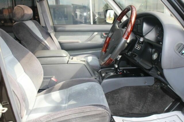 1993 Toyota Land Cruiser - photo 10