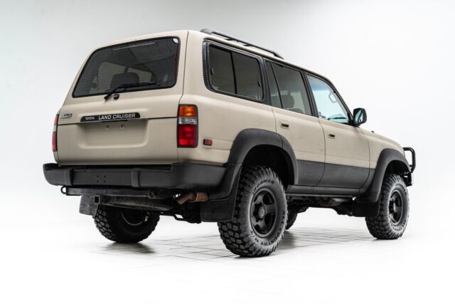 1993 Toyota Land Cruiser Lifted w/ Kevlar Lining only 81k Miles - photo 11