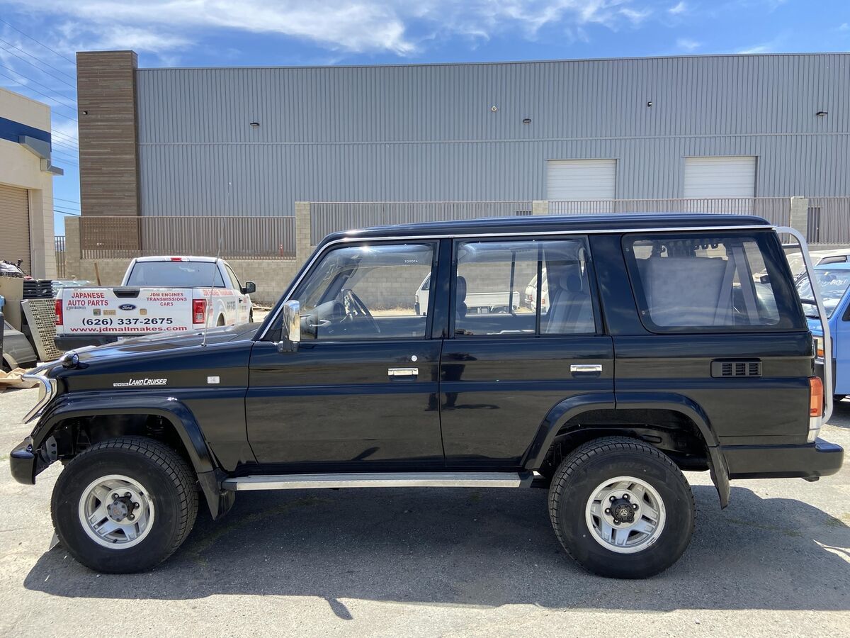 1993 Toyota Land Cruiser 4X4 - photo 3