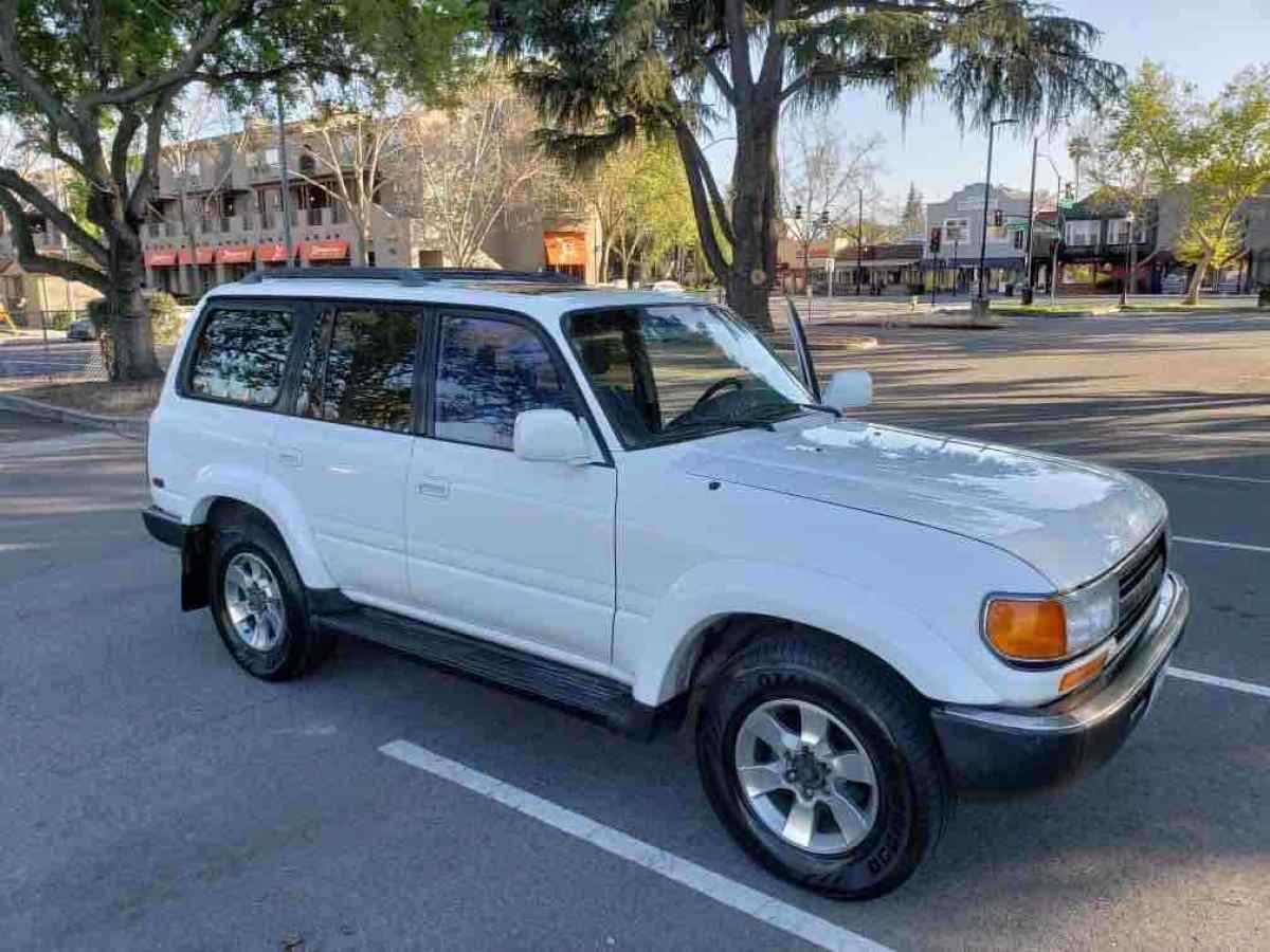 1993 Toyota Land Cruiser SUV White 4WD Automatic DJ81 1993 Toyota Land Cruiser DJ81