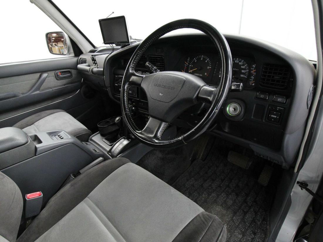 1993 Toyota Land Cruiser VX Limited - photo 9